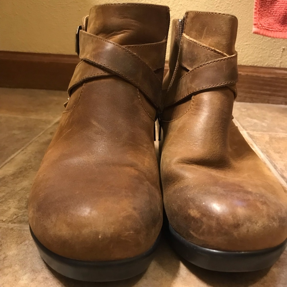 Algeria booties